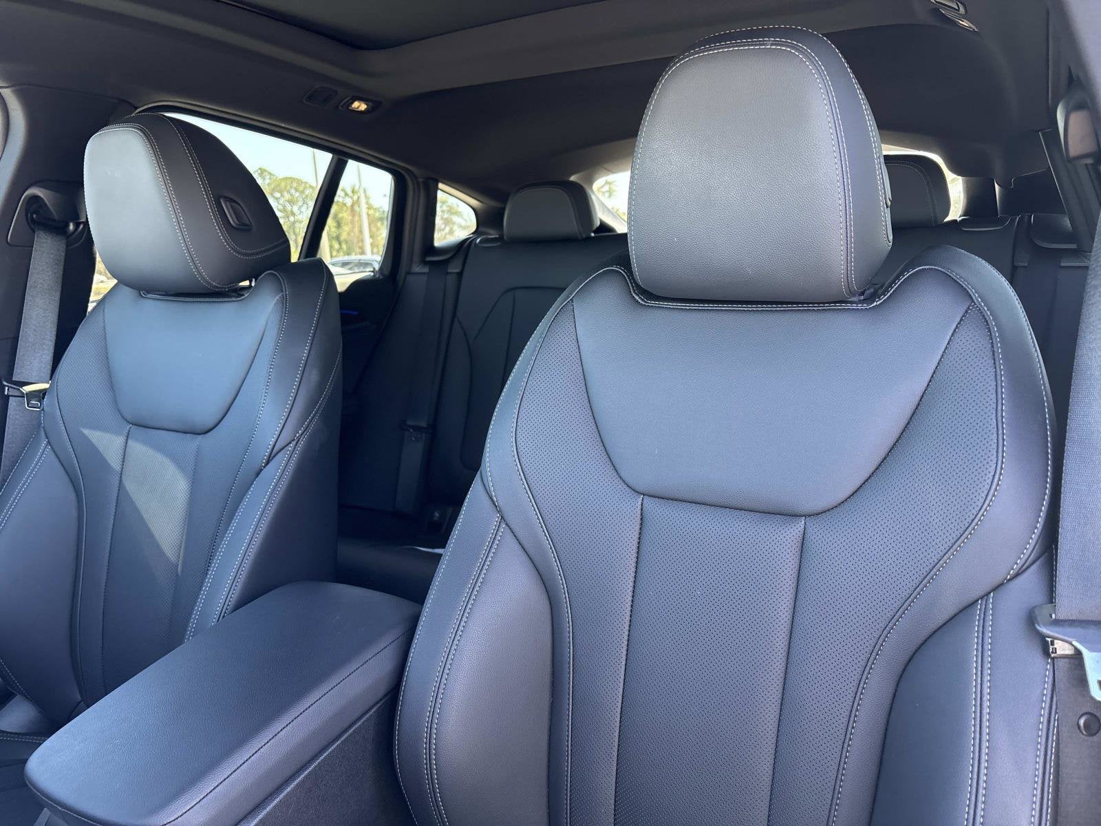 2025 BMW X4 xDrive30i