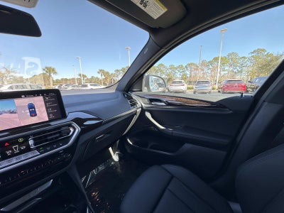 2025 BMW X4 xDrive30i