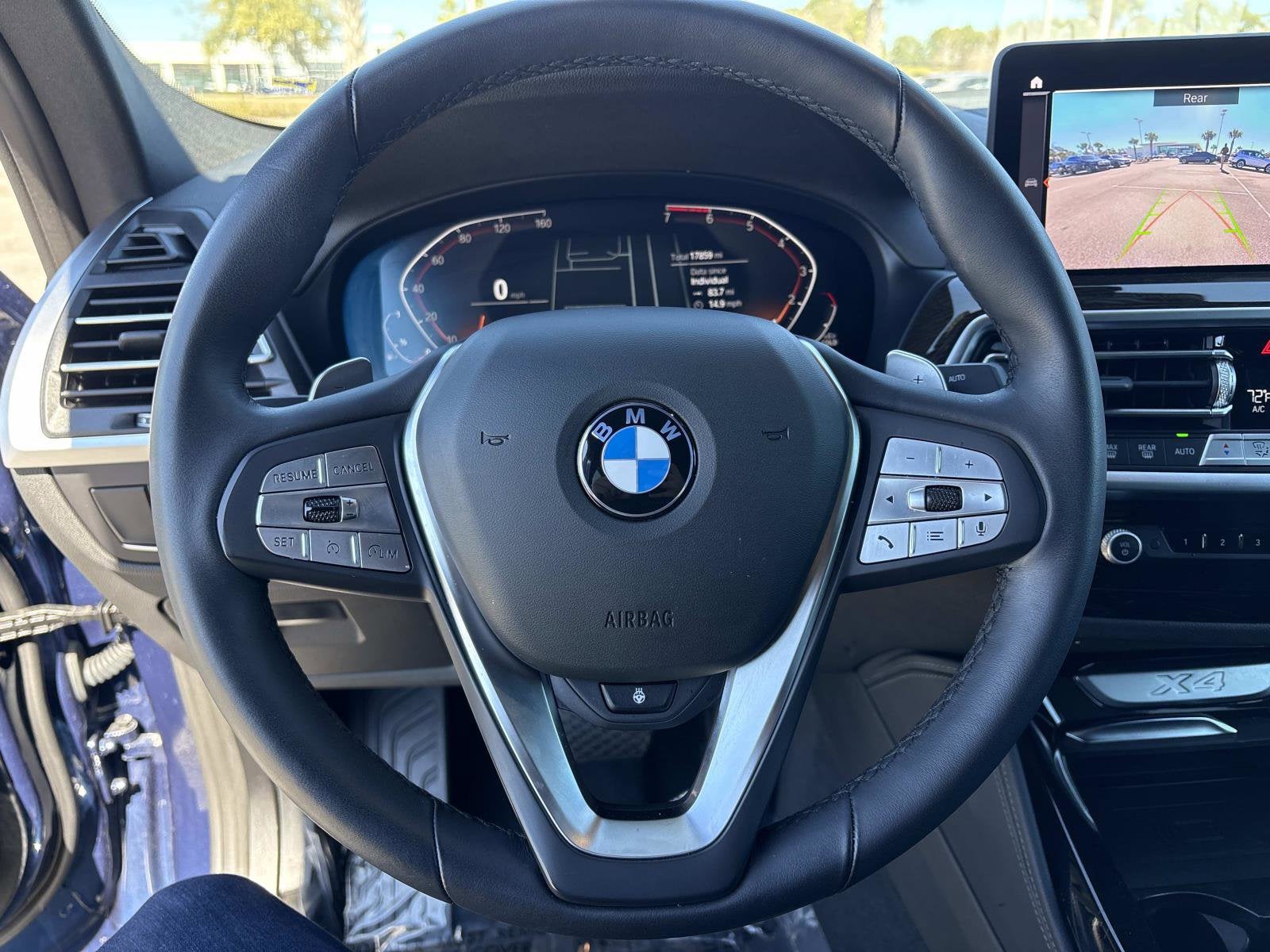 2025 BMW X4 xDrive30i