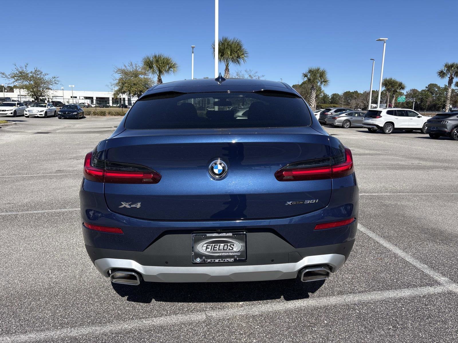 2025 BMW X4 xDrive30i