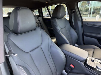 2023 BMW X4 xDrive30i