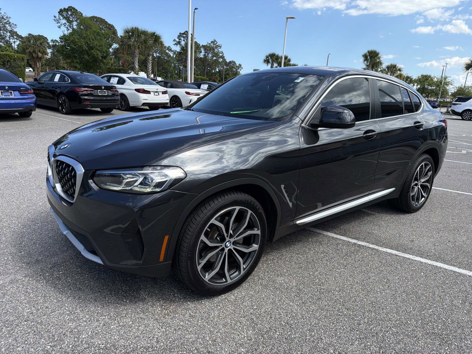 2023 BMW X4 xDrive30i