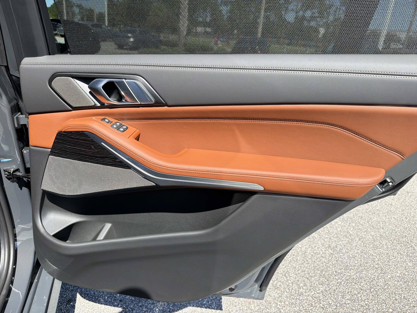2027 BMW X7 M60i