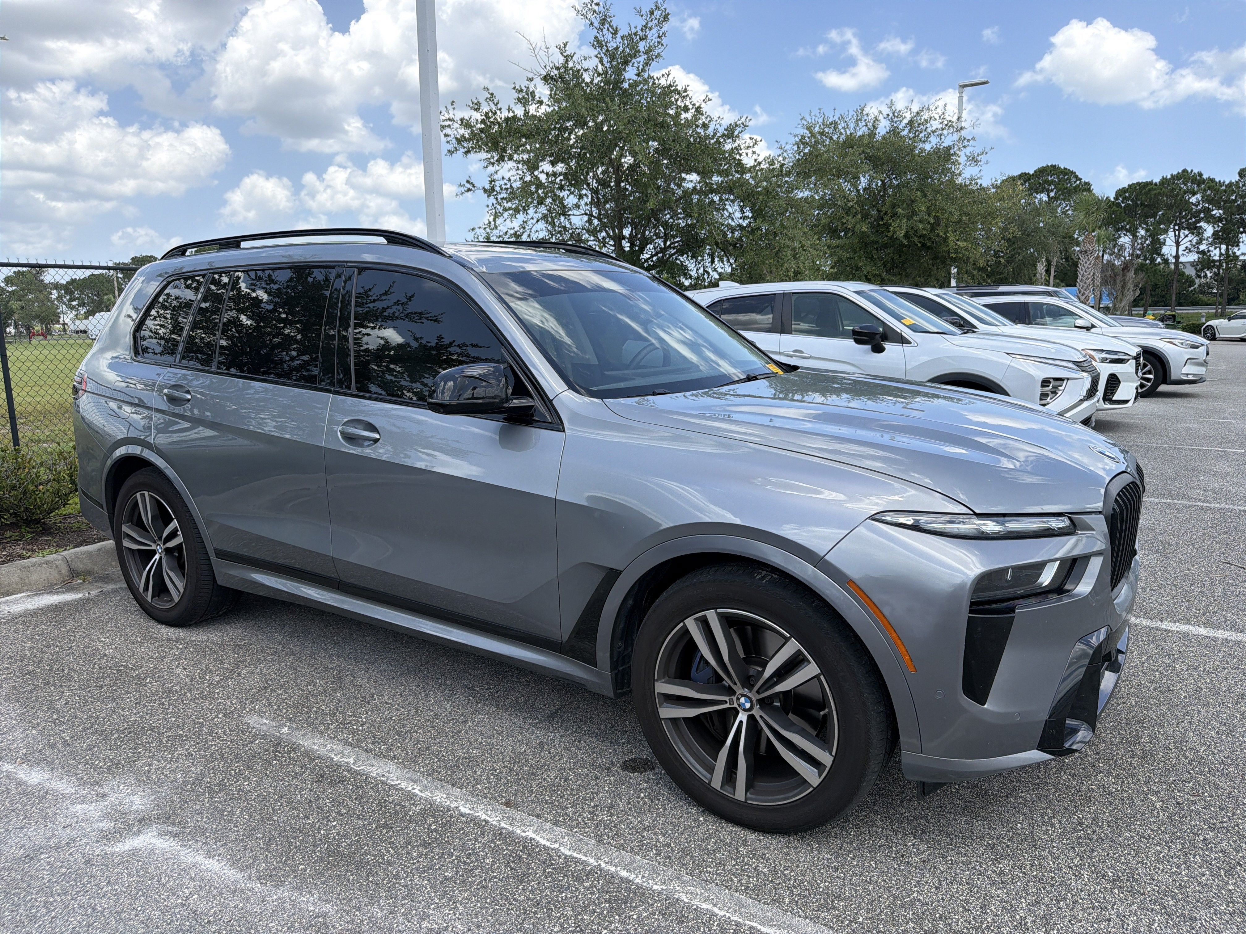 2024 BMW X7 M60i
