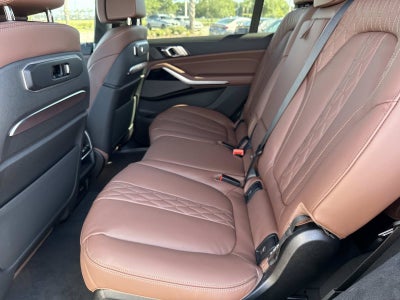 2027 BMW X7 M60i