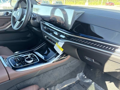 2027 BMW X7 M60i