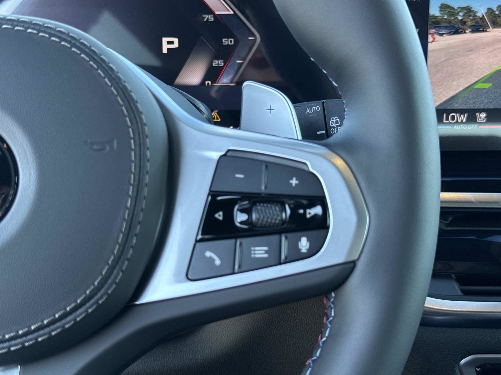 2027 BMW X7 M60i