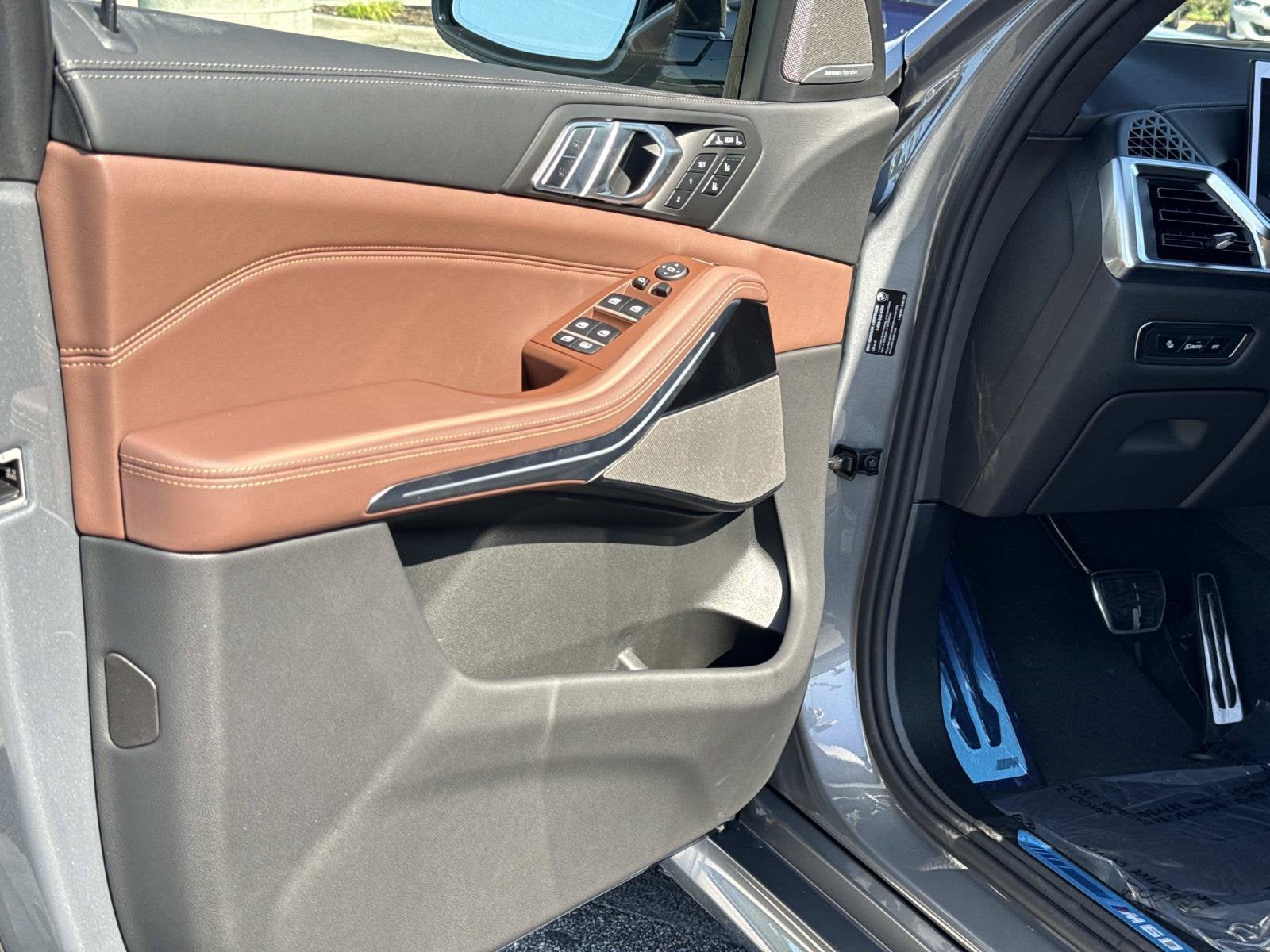 2027 BMW X7 M60i