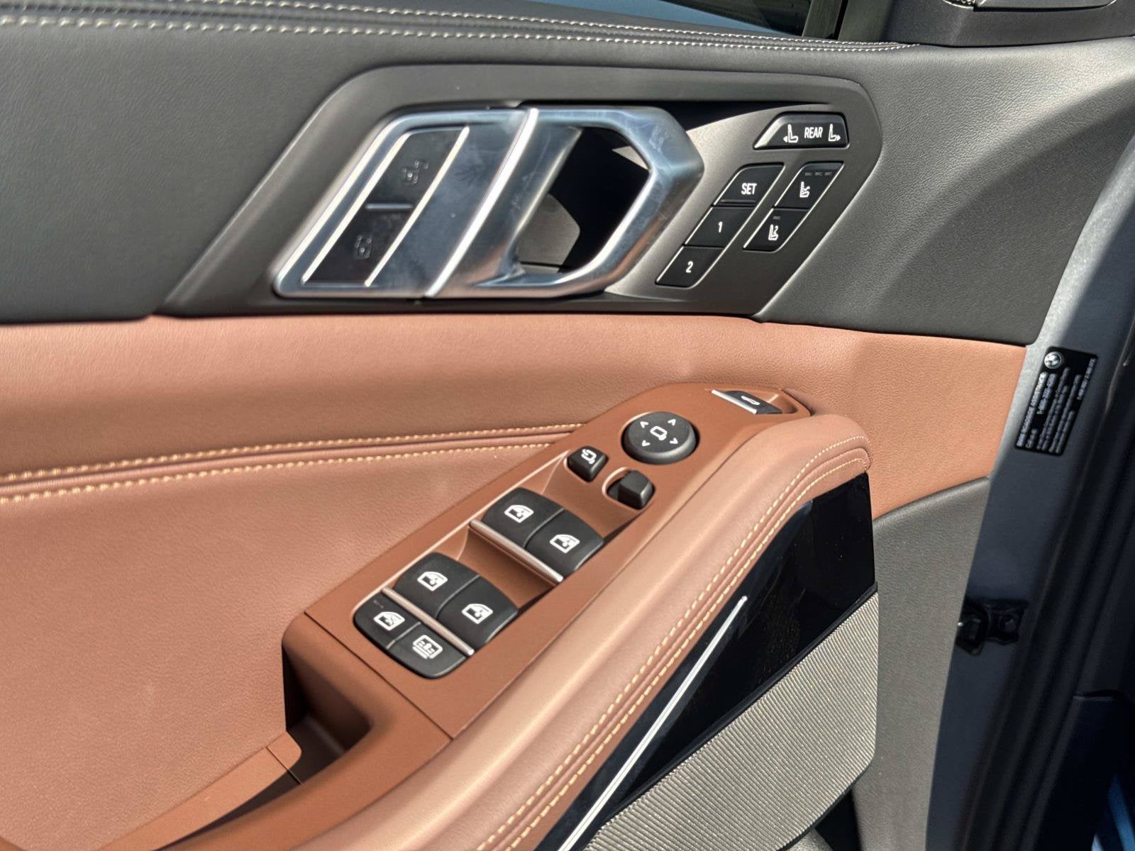 2027 BMW X7 M60i