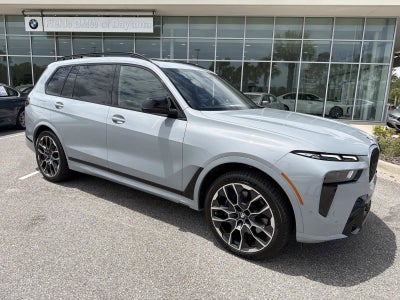 2024 BMW X7 M60i