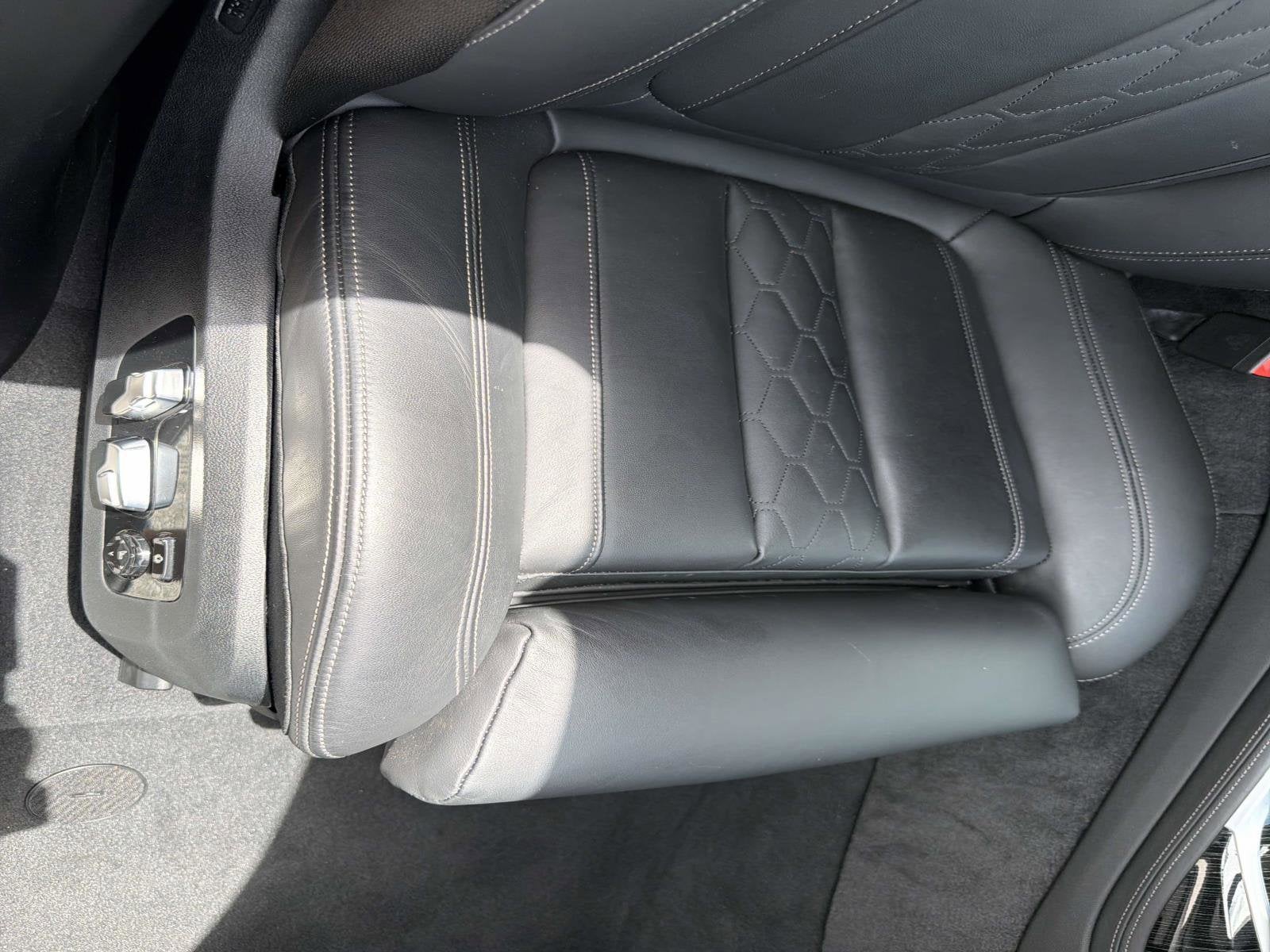 2024 BMW X7 M60i