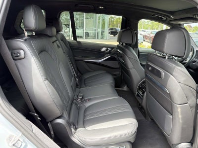 2024 BMW X7 M60i