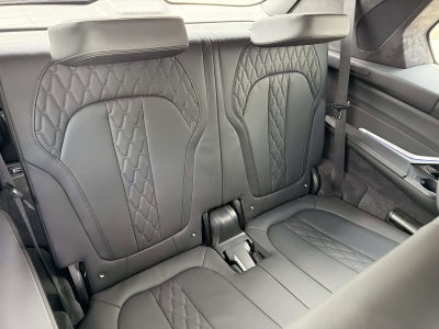 2024 BMW X7 M60i