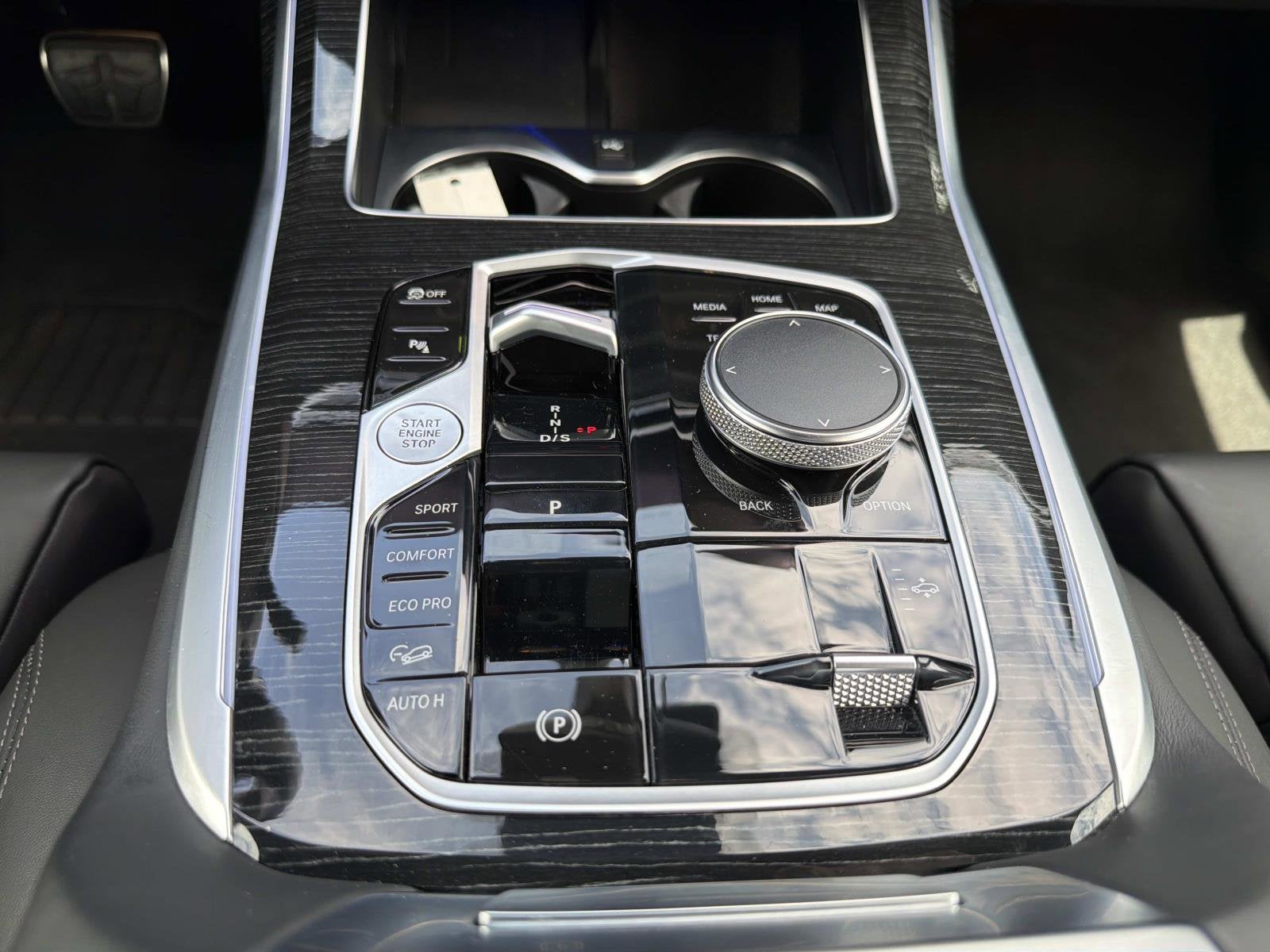 2024 BMW X7 M60i