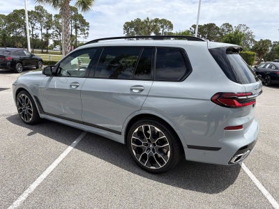 2024 BMW X7 M60i