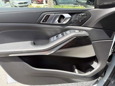 2024 BMW X7 M60i