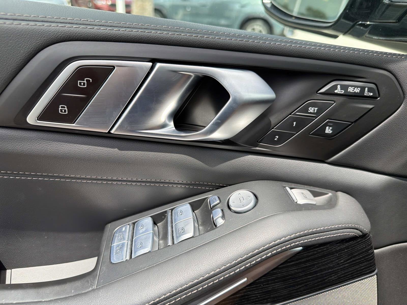 2024 BMW X7 M60i
