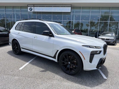 2025 BMW X7 M60i