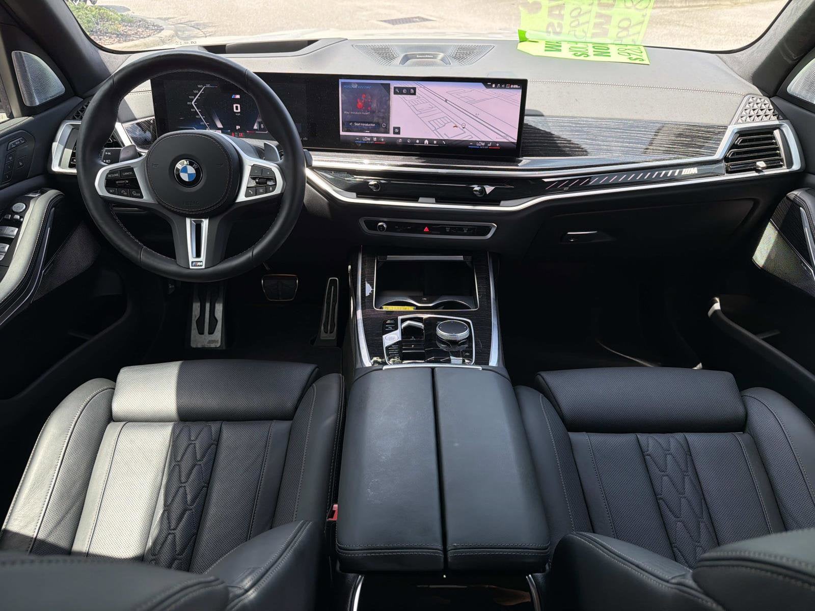 2025 BMW X7 M60i