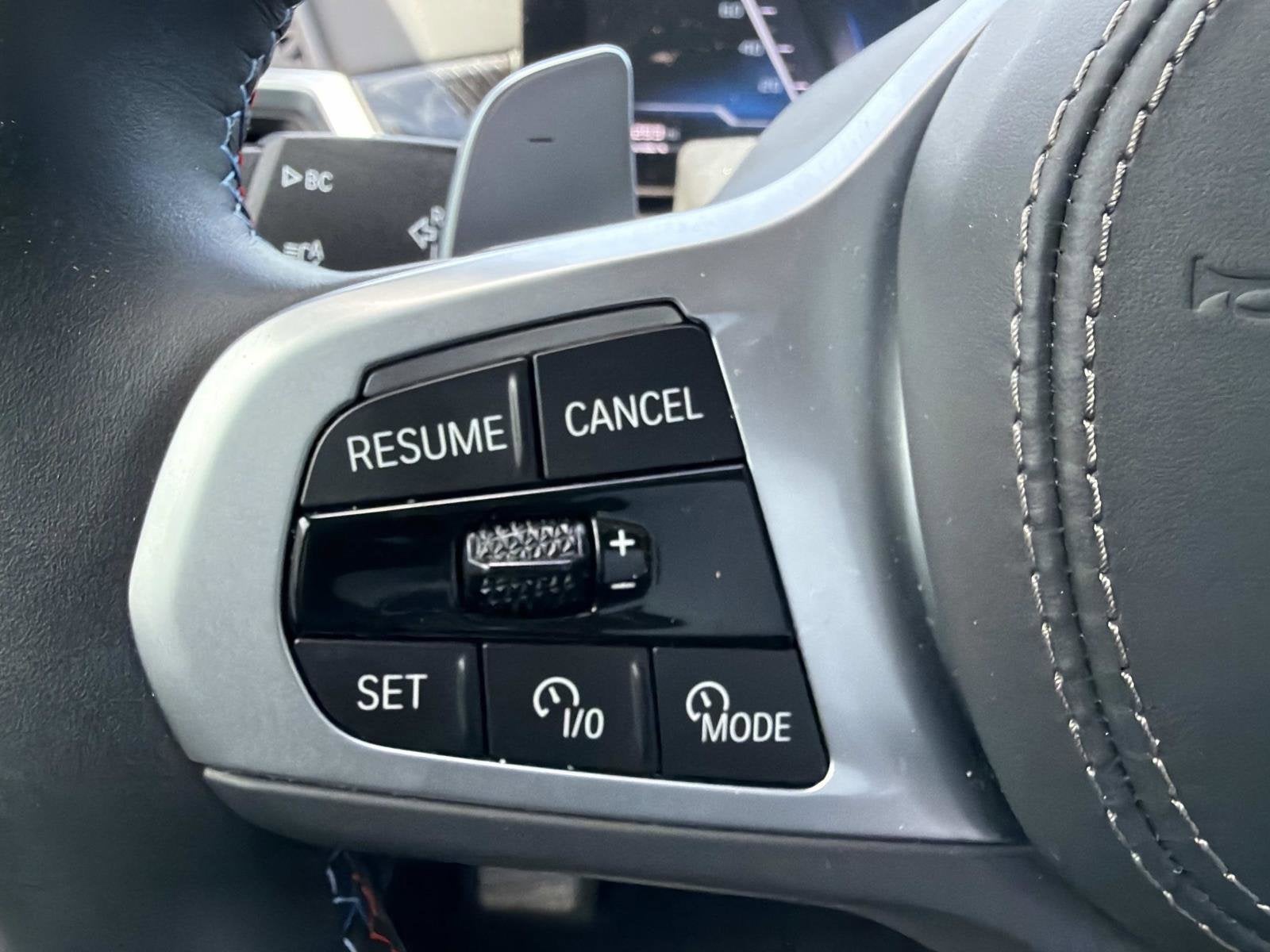 2025 BMW X7 M60i