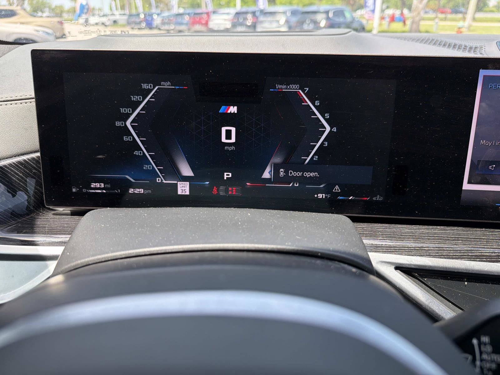 2025 BMW X7 M60i