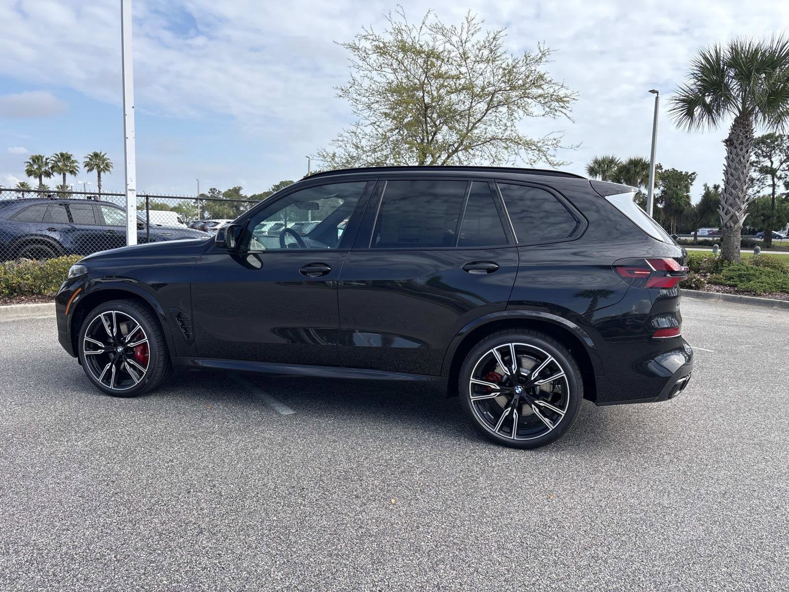 2026 BMW X5 M60i