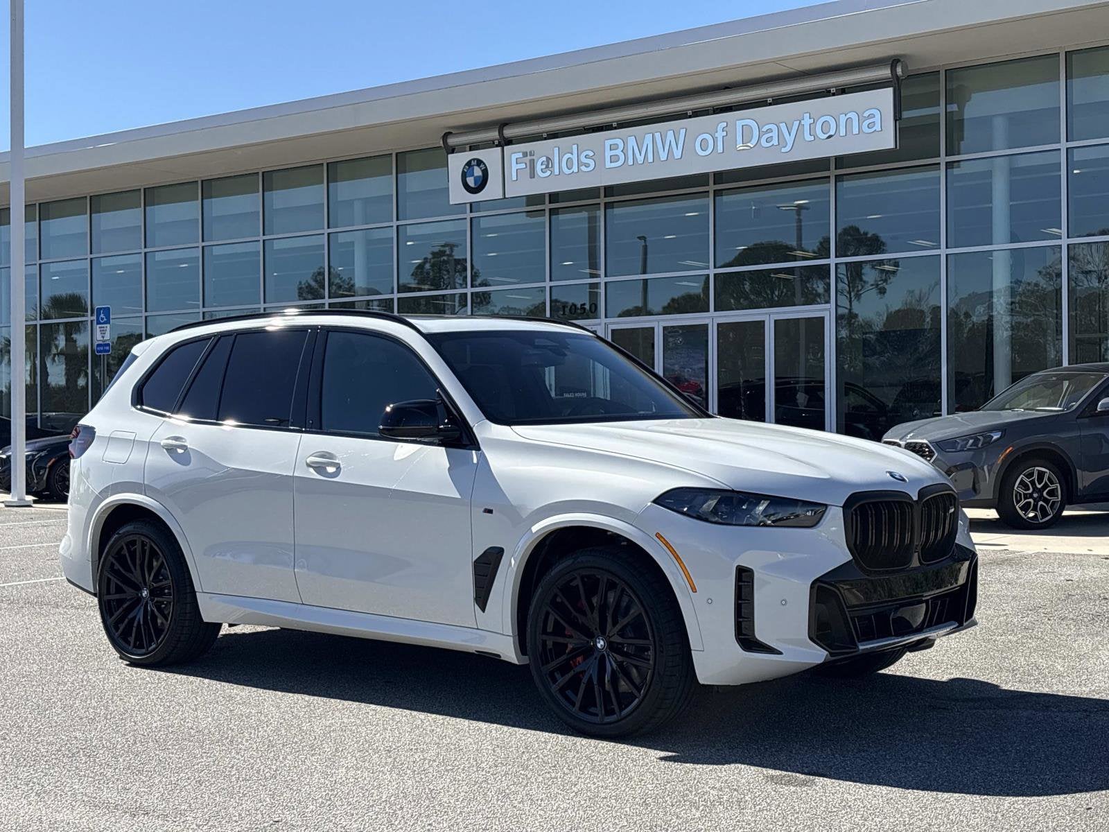 2026 BMW X5 M60i