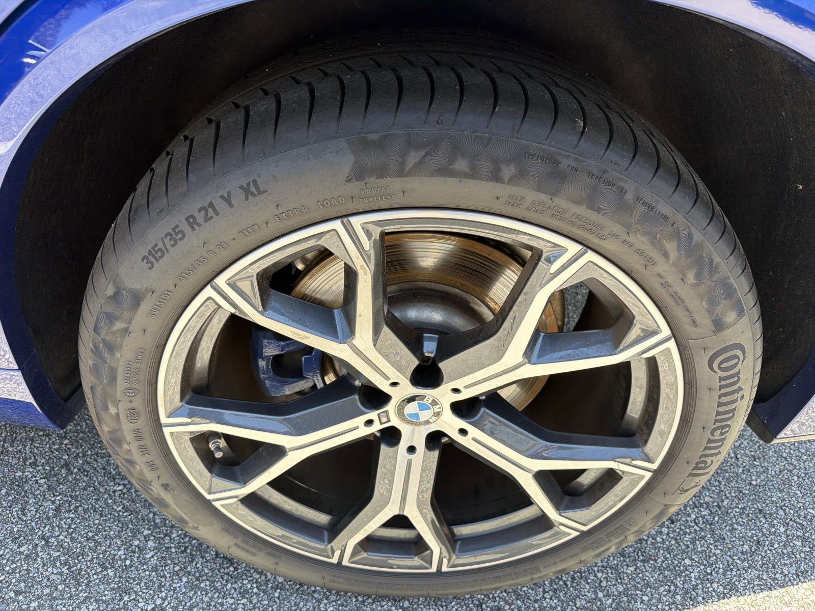 2025 BMW X5 M60i