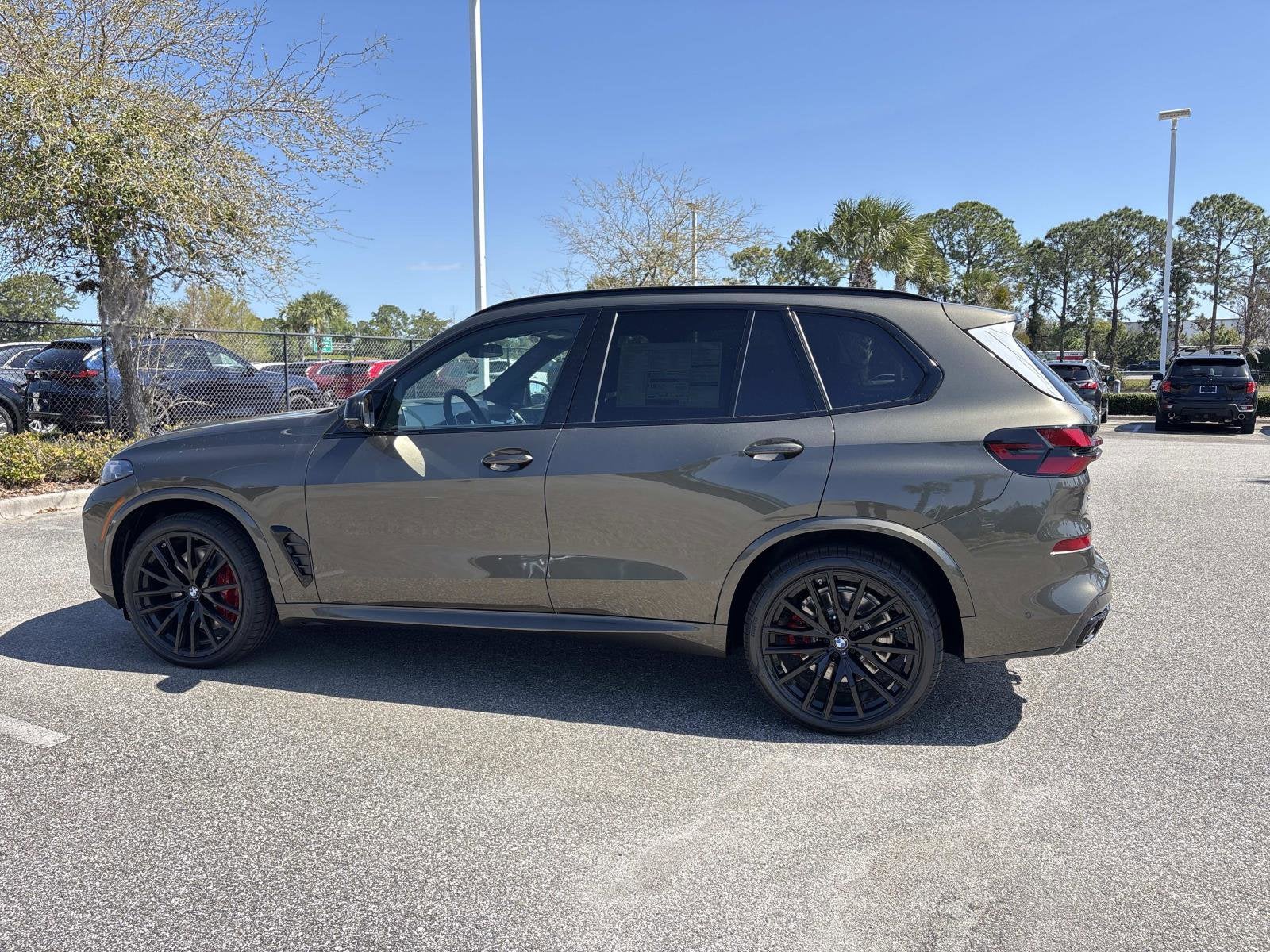 2026 BMW X5 M60i