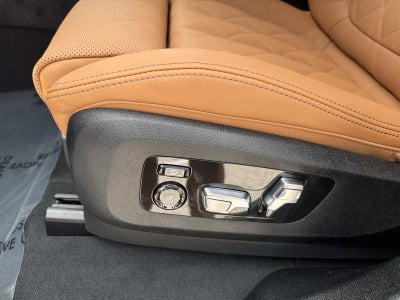 2027 BMW X6 xDrive40i