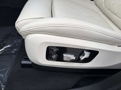 2027 BMW X6 xDrive40i