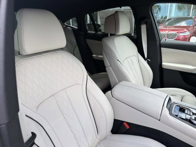 2027 BMW X6 xDrive40i
