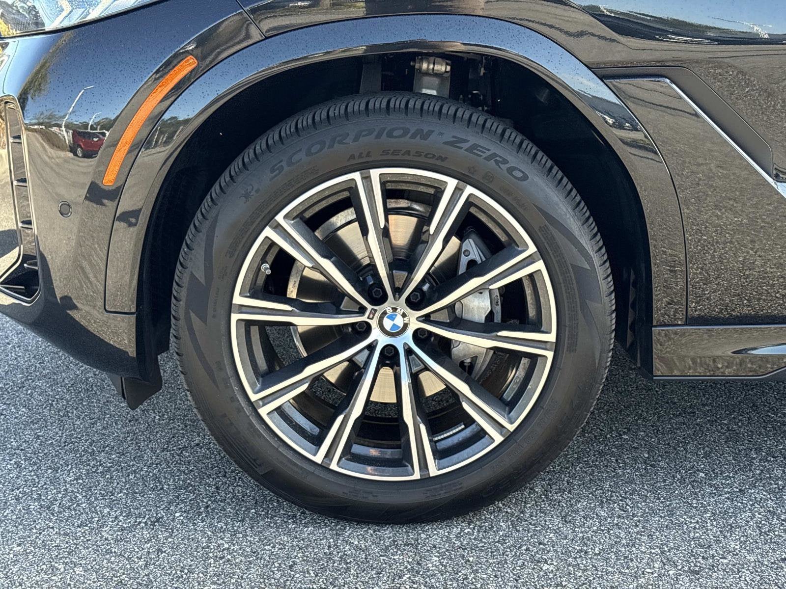 2025 BMW X6 xDrive40i