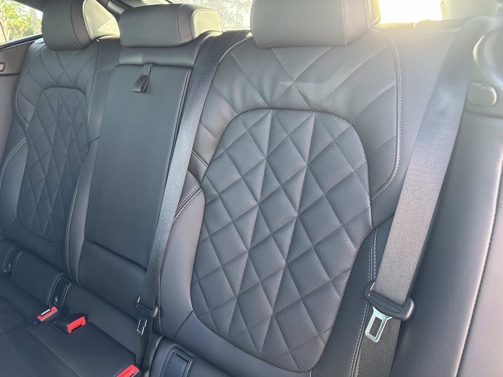 2025 BMW X6 xDrive40i