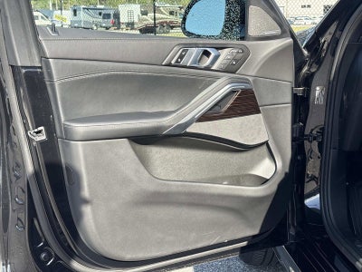 2025 BMW X6 xDrive40i