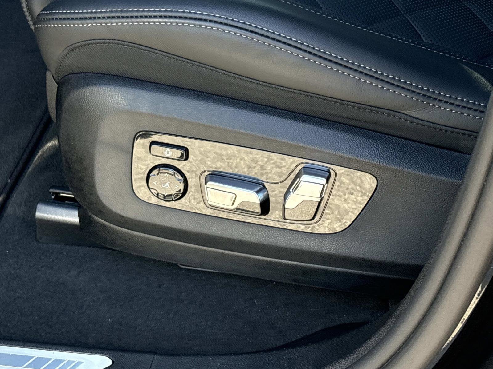 2025 BMW X6 xDrive40i