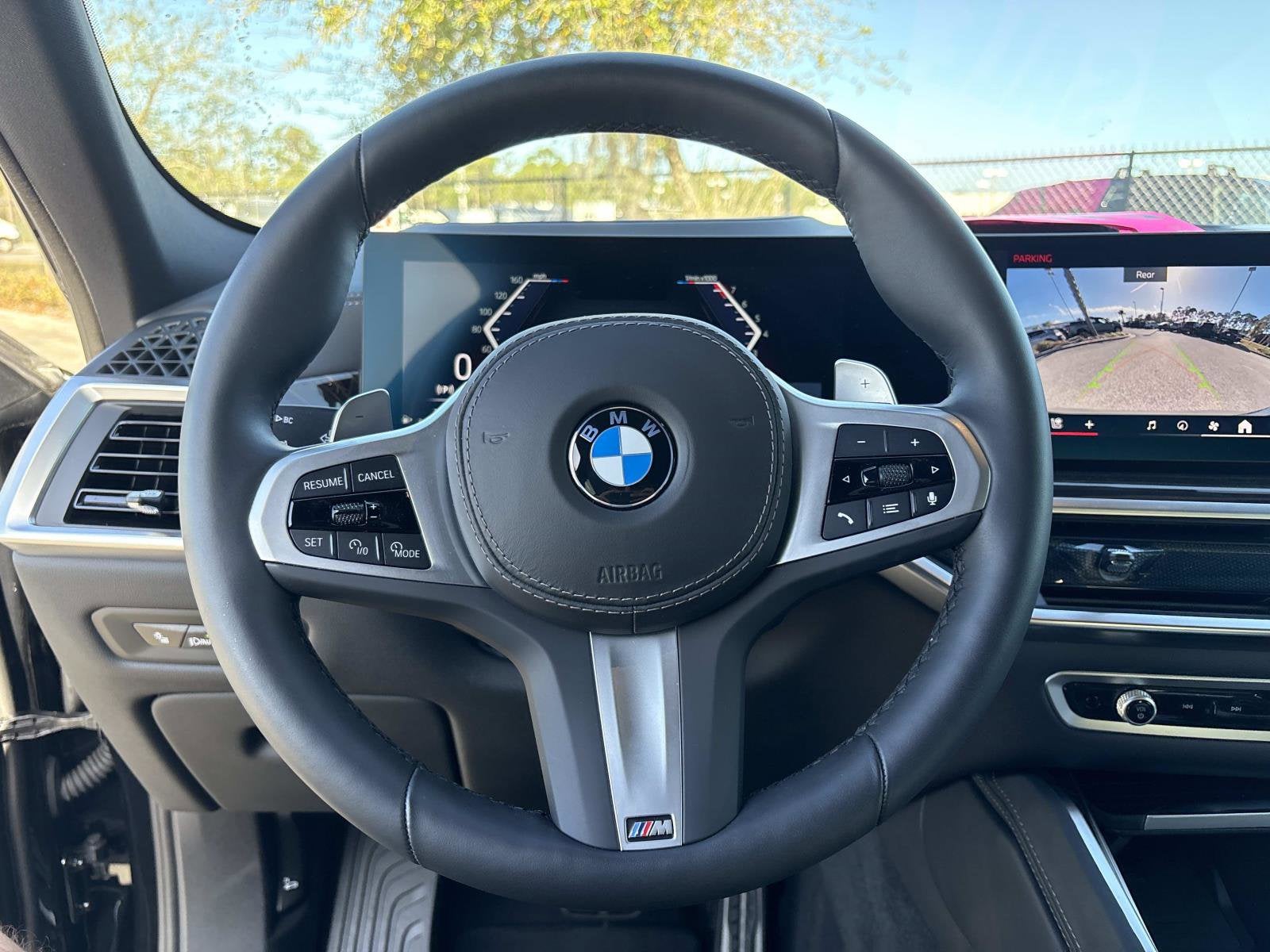 2025 BMW X6 xDrive40i