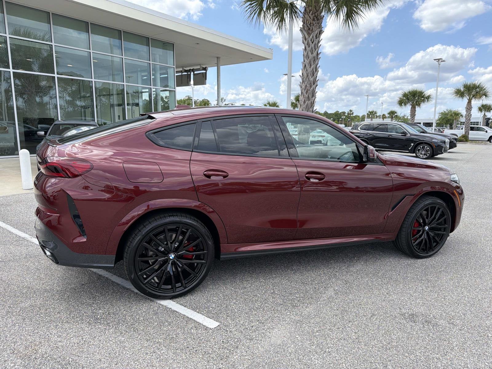 2027 BMW X6 xDrive40i