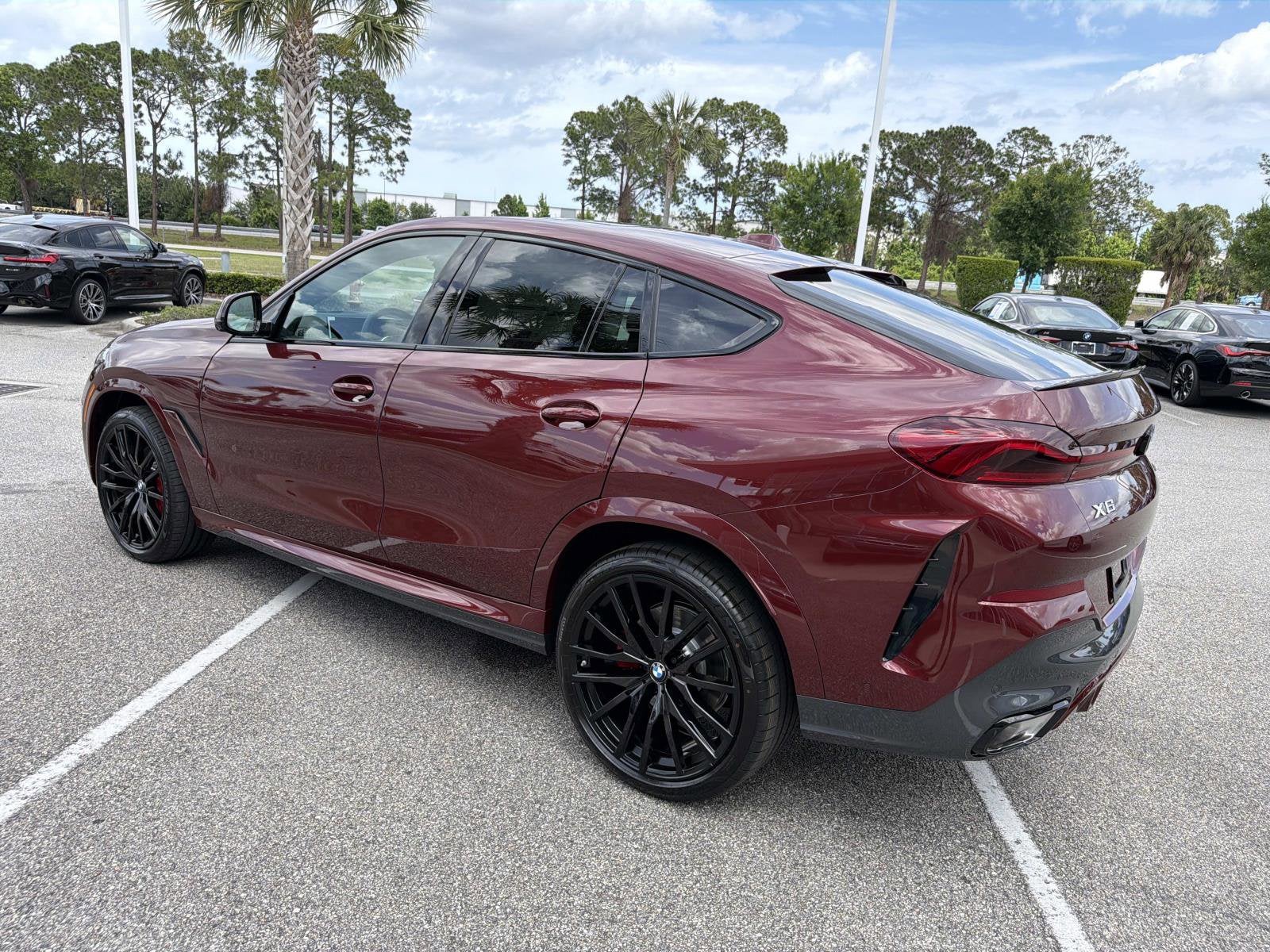 2027 BMW X6 xDrive40i