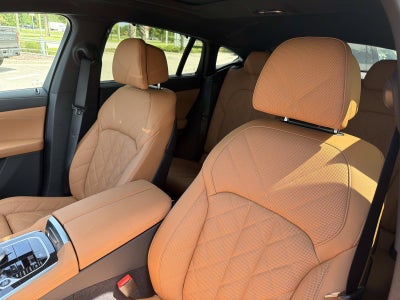 2027 BMW X6 xDrive40i