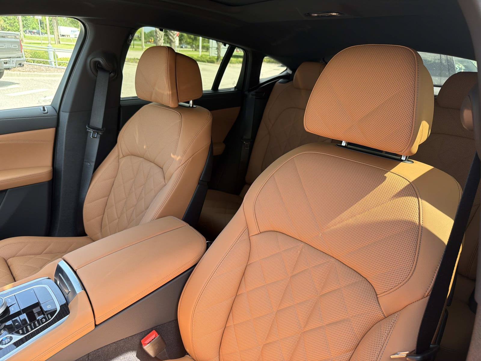 2027 BMW X6 xDrive40i