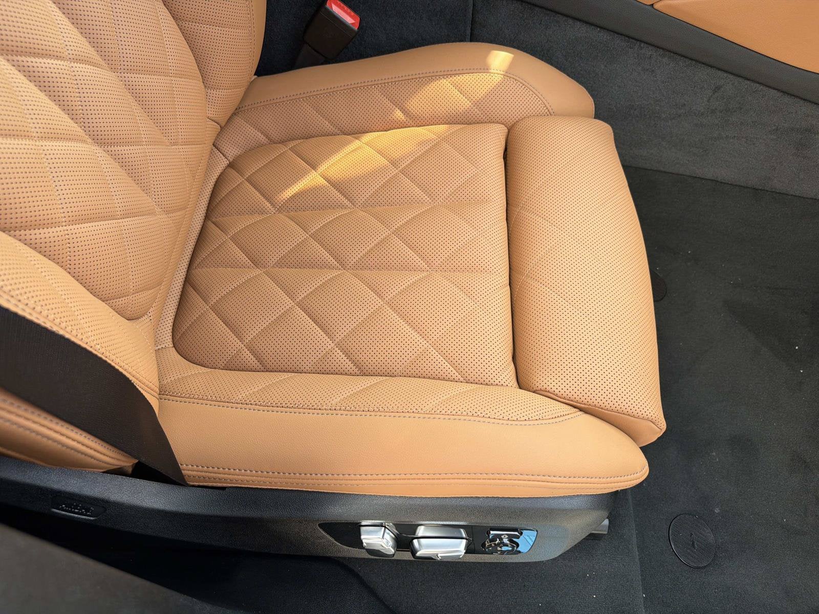 2027 BMW X6 xDrive40i