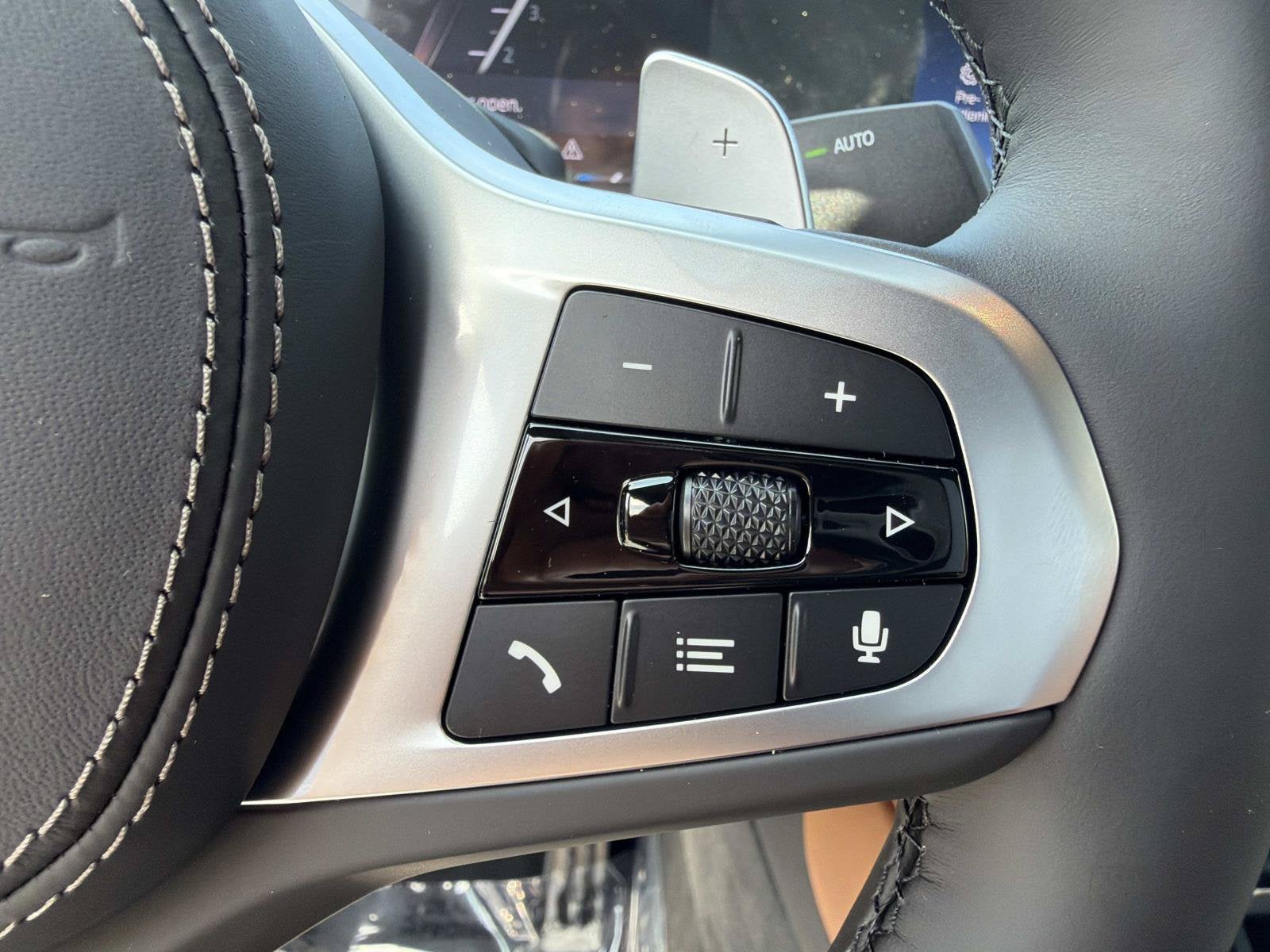 2027 BMW X6 xDrive40i