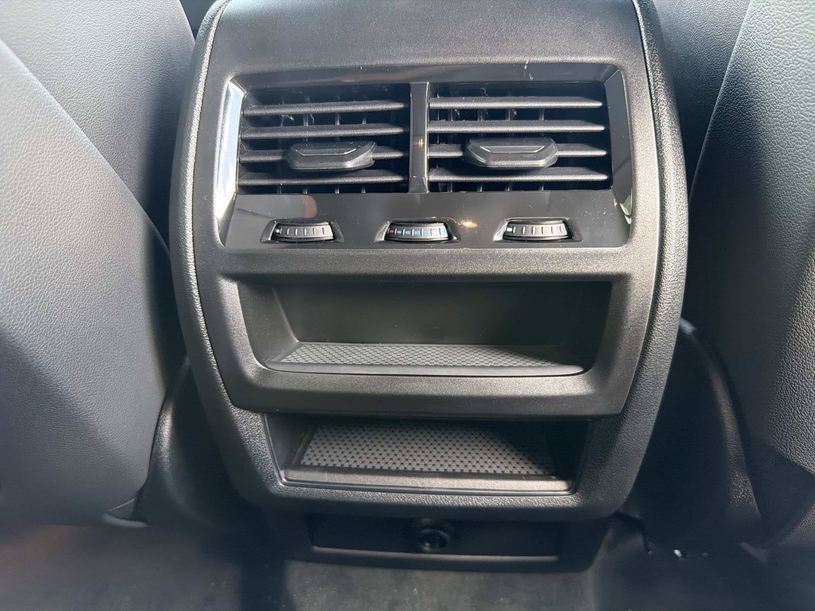 2027 BMW X6 xDrive40i