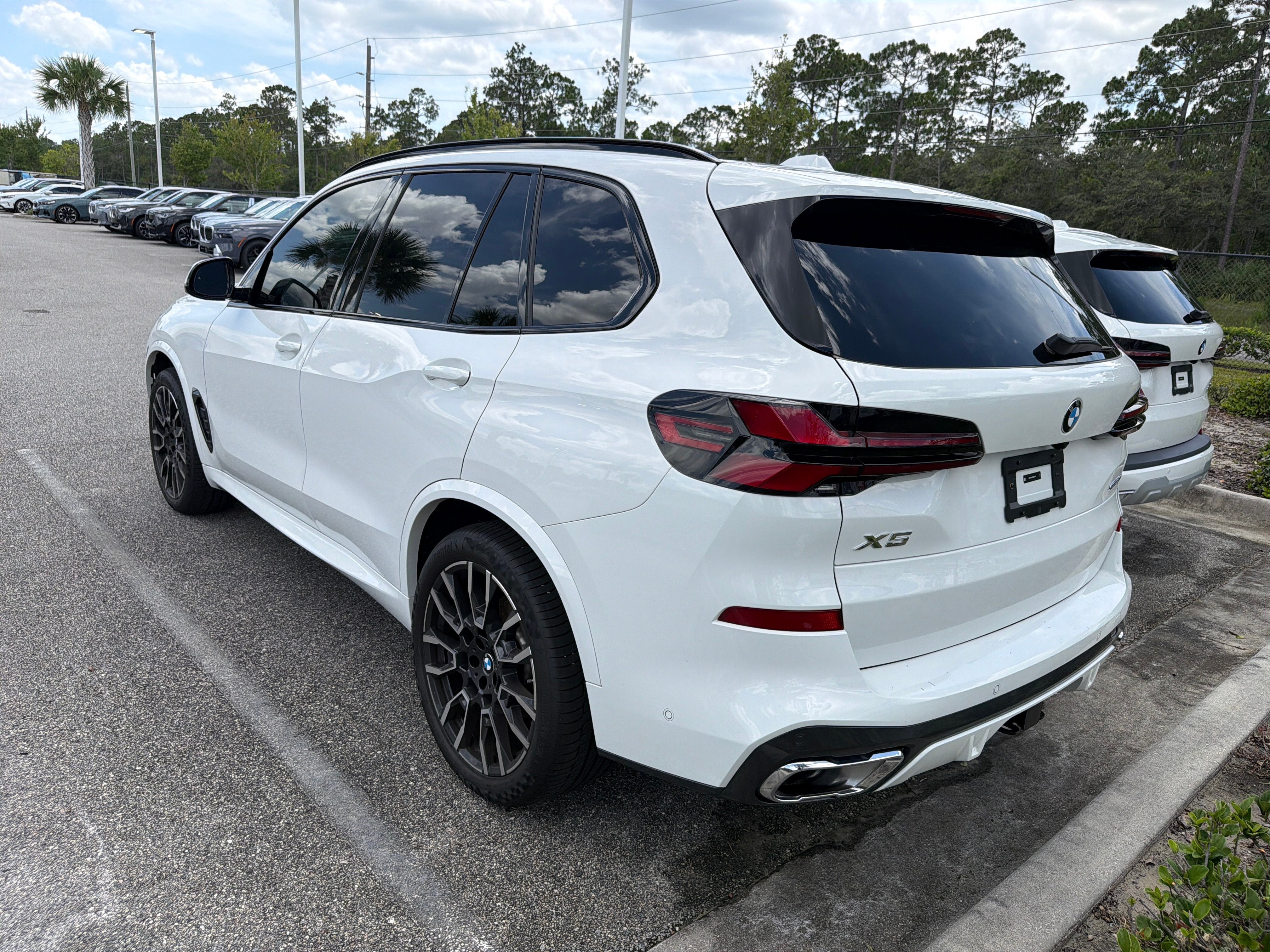 2025 BMW X6 xDrive40i