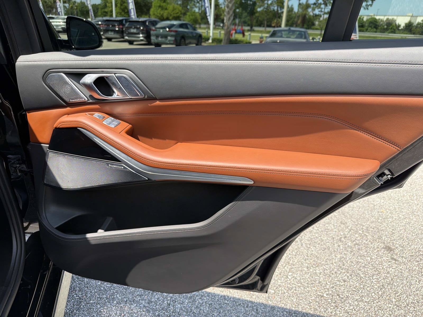 2024 BMW X7 ALPINA XB7