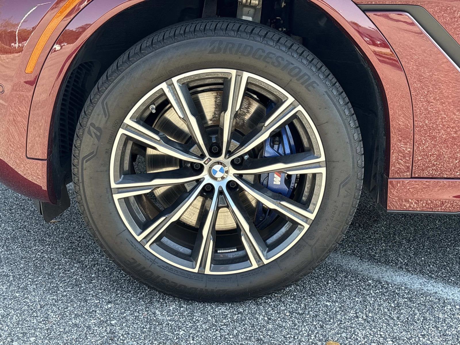 2025 BMW X6 M60i