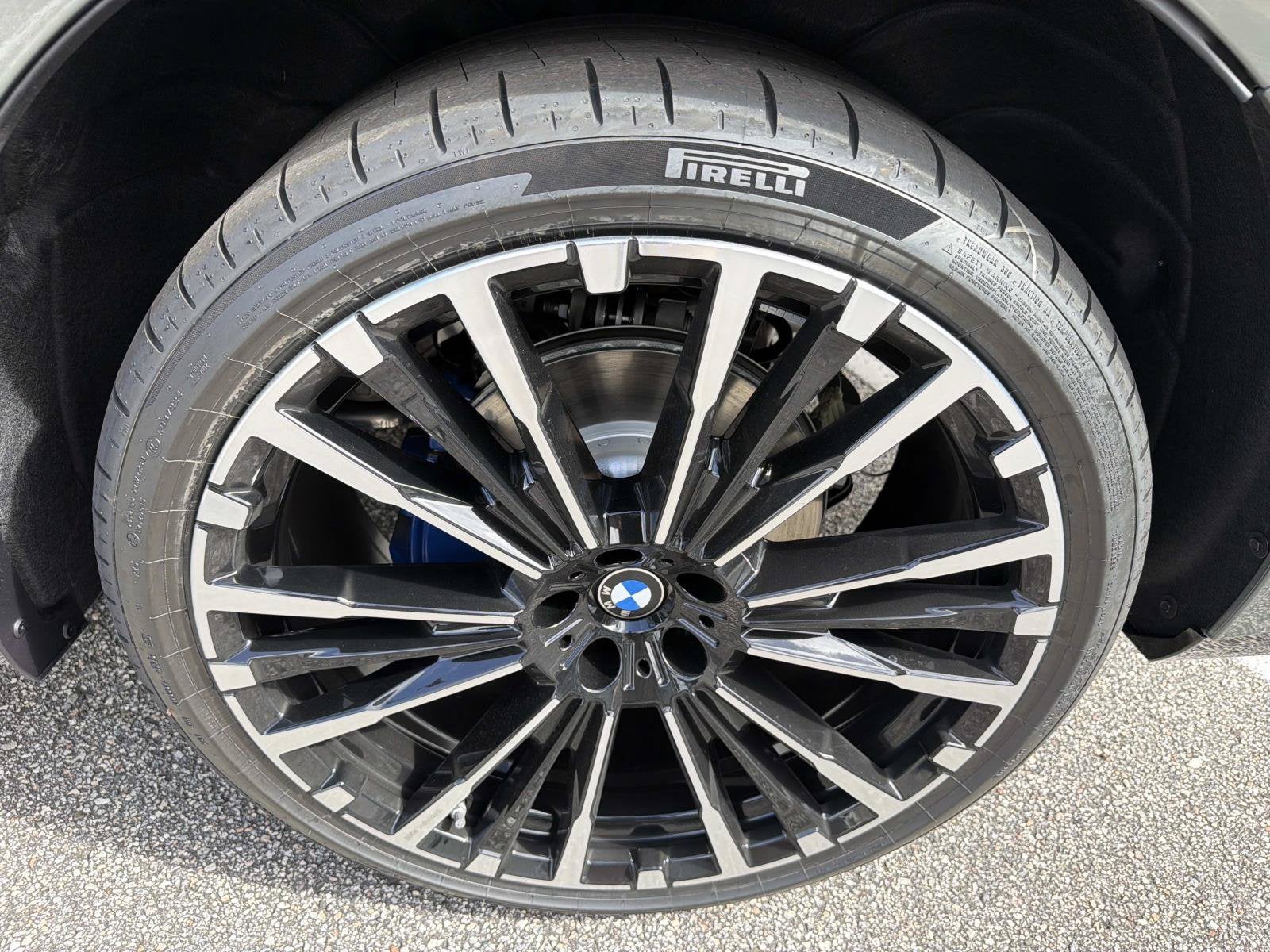 2027 BMW X5 40 xDrive