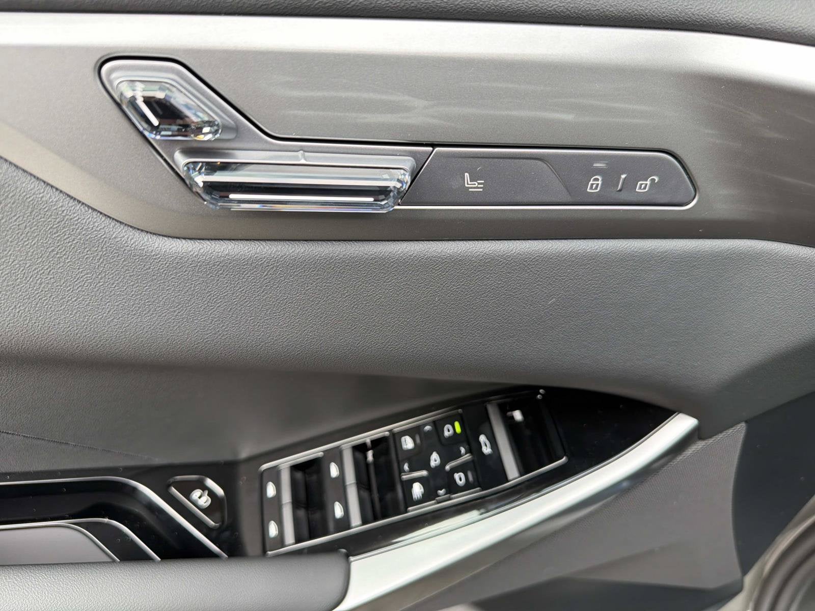 2027 BMW X5 40 xDrive