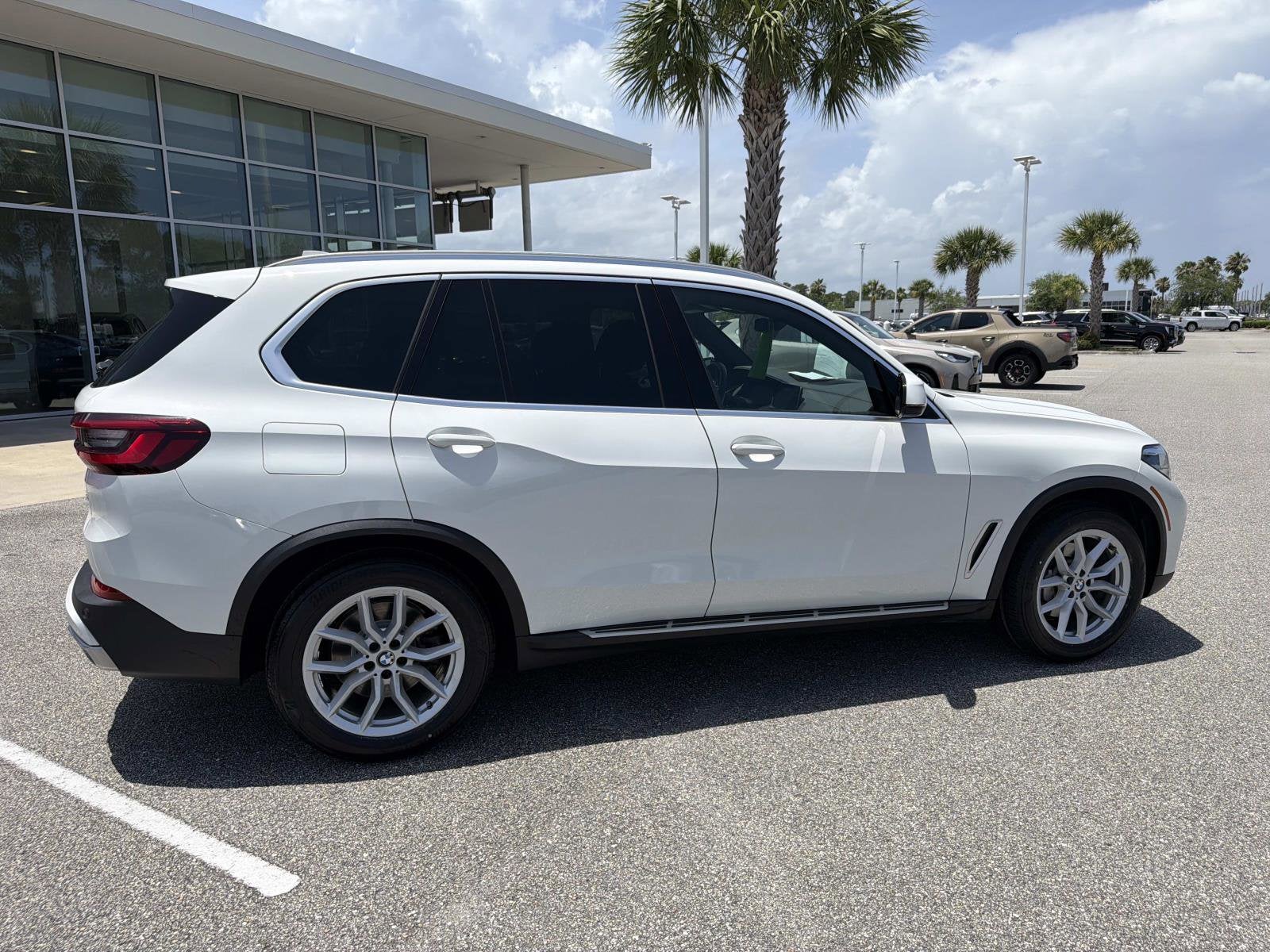 2023 BMW X5 sDrive40i